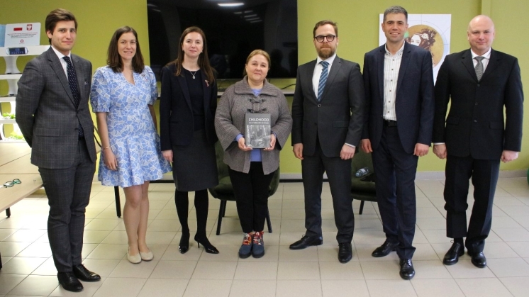 Lithuanian Ambassador to the Republic of Moldova Tadas Valionis and NATO Eastern Partnership Head Tania Hartman held a meeting with students at the Comrat State University