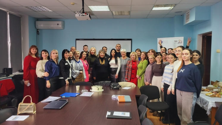 Komrat Devlet &Uuml;niversitesi'nde, "Mezunlar Başarı Yolunda: Kariyer, Başarılar hem Talep" konulu yuvarlak masa toplantısında bir karar kabul edildi