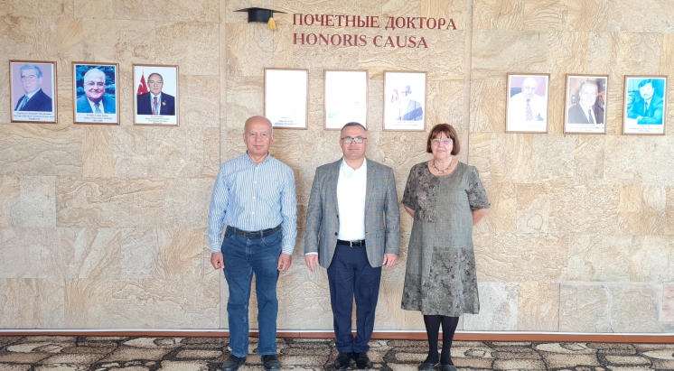 Professor Dr. Halit Hami ÖZ visited Comrat State University