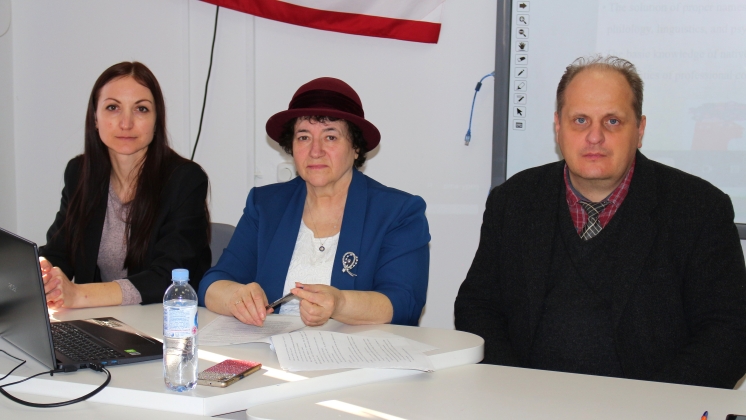 Komrat Devlet &Uuml;niversitesi'nde, 34. yıl d&ouml;n&uuml;m&uuml;ne adanan Uluslararası Bilimsel ve Uygulamalı Konferans "Bilim. Eğitim. K&uuml;lt&uuml;r" kapsamında "Yabancı Diller" b&ouml;l&uuml;m&uuml;n&uuml;n &ccedil;alışmaları değerlendirildi