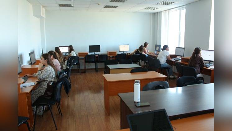 Studenții Catedrei de Limbi Străine au participat la testarea internațională OnSET la limba germană