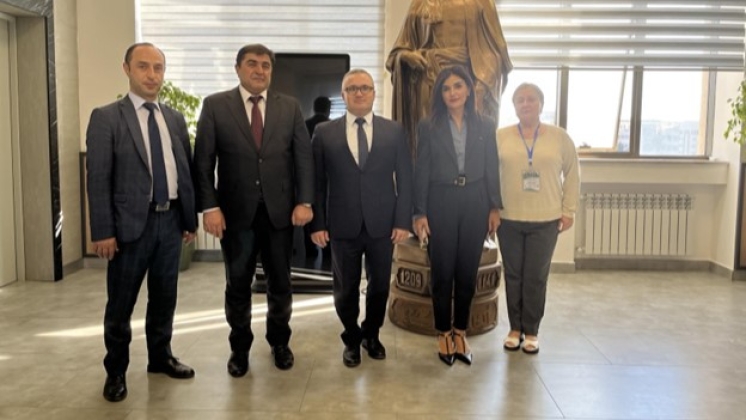 Administrația Universității de Stat din Comrat a avut o &icirc;nt&acirc;lnire de parteneriat cu reprezentanții administrației Universității de Stat din Baku