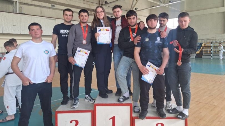 O medalie de argint și trei medalii de bronz în palmaresul echipei reprezentative a Universității de Stat din Comrat la Universiada Națională de judo