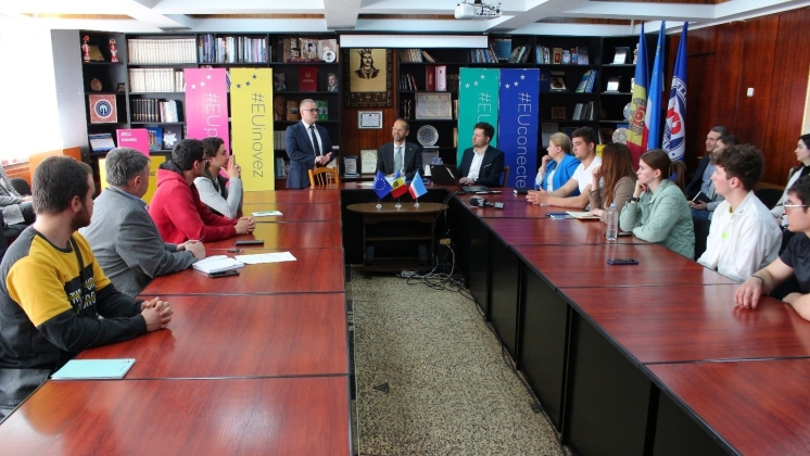 Avrupa Birliği'nin Moldova'daki B&uuml;y&uuml;kel&ccedil;isinin Komrat Devlet &Uuml;niversitesi Ziyareti