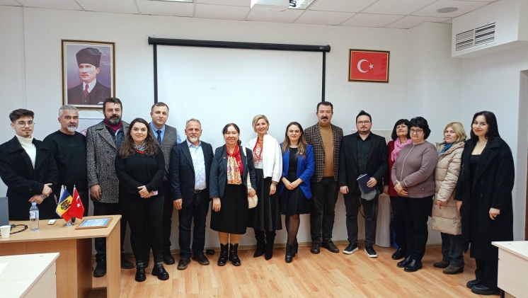 Komrat Devlet &Uuml;niversitesi&rsquo;nde &ldquo;Moğolistan&rsquo;daki Eski T&uuml;rk Eserleri&rdquo; başlıklı konferans d&uuml;zenlendi