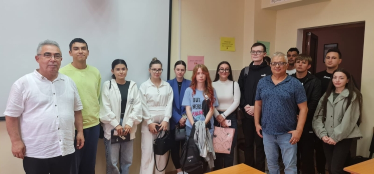 В рамках академической мобильности преподаватели из Турции провели открытую лекцию для студентов экономического факультета Комратского Государственного Университета
