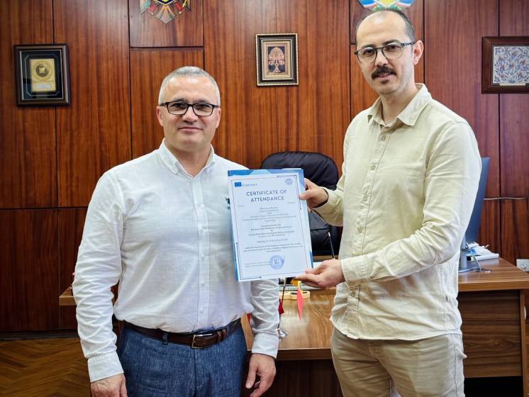 Komrat Devlet &Uuml;niversitesi&rsquo;nde Erasmus+ Staff Mobility for Teaching Programı Katılımcısı ile G&ouml;r&uuml;şme Ger&ccedil;ekleştirildi