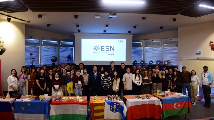 Hukuk fak&uuml;ltesi &ouml;ğrencisi olan Elena Kodjebash, 01.10.2023 - 06.02.2024 tarihleri arasında T&uuml;rkiye'nin Eskişehir şehrinde bulunan Anadolu &Uuml;niversitesi'nde ERASMUS+ mobilite programına katıldı