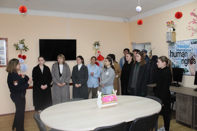 Komrat Devlet &Uuml;niversitesi &ouml;ğrencileri Taraclia&rsquo;daki 1 No&rsquo;lu Ceza İnfaz Kurumunu ziyaret etti