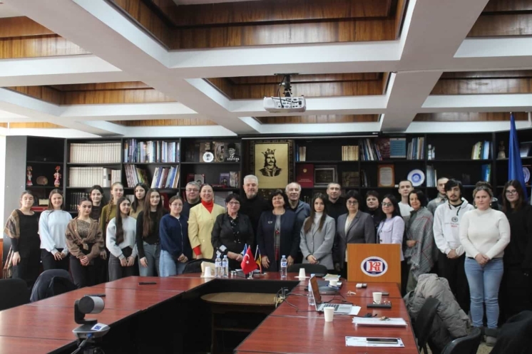 Sanat&ccedil;ı ve heykeltıraş Afanasie Kara&ccedil;oban ile Sanat Buluşması