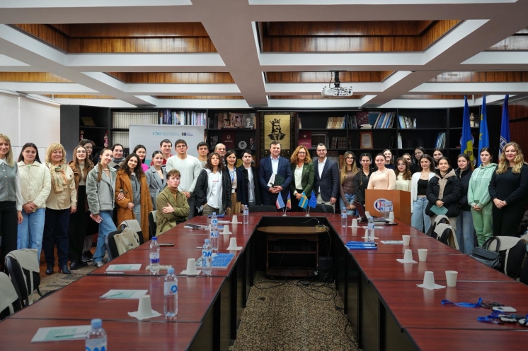 &Icirc;nt&acirc;lnirea studenților Universității de Stat din Comrat cu reprezentanții Ambasadei Suediei