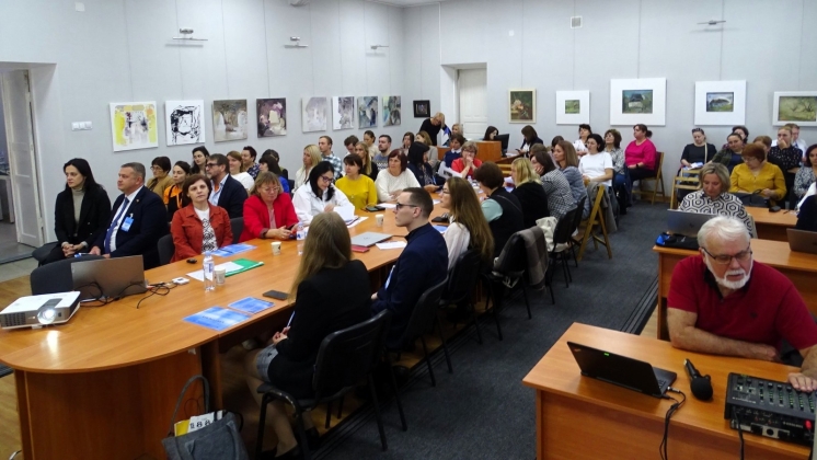 Komrat Devlet Üniversitesi (KDU) bilimsel kütüphanesi çalışanları “Kamusal kültür alanı olarak kütüphane” yaz okulunun final etkinliğine katıldı
