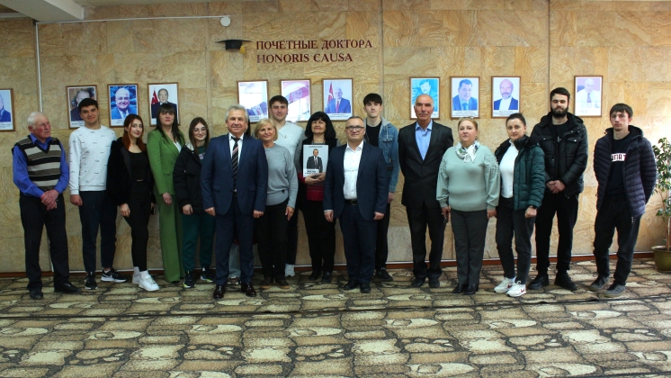 La Universitatea de Stat din Comrat a avut loc prezentarea cărții "Viața &icirc;n epoca schimbărilor", scrisă de autorul, antreprenorul și mecenatul Andrei Valkov