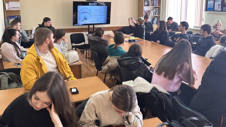 A SOST ȚINUT UN SEMINAR DE INFORMARE PRIVIND OPORTUNITĂȚI DE STAGE &Icirc;N STRĂINĂTATE PENTRU STUDIANTI A FACULTĂȚII DE ECONOMIE A UNIVERSITĂȚII DE STAT COMRATS