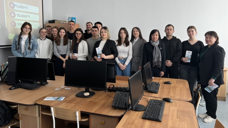 The lecturers of Comrat State University held a meeting at Pushkin High School and Matei Basarab High School in the city of Bessarabka