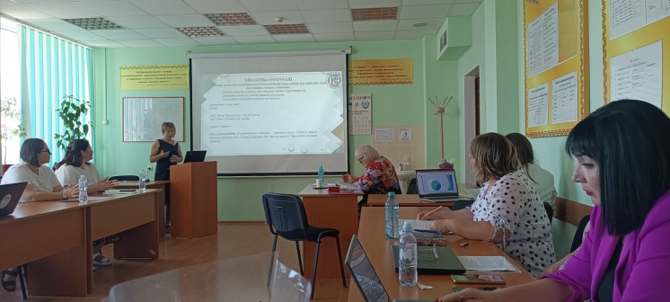 Magisterlik disertaţiyalarını korumak &ccedil;ıkışları