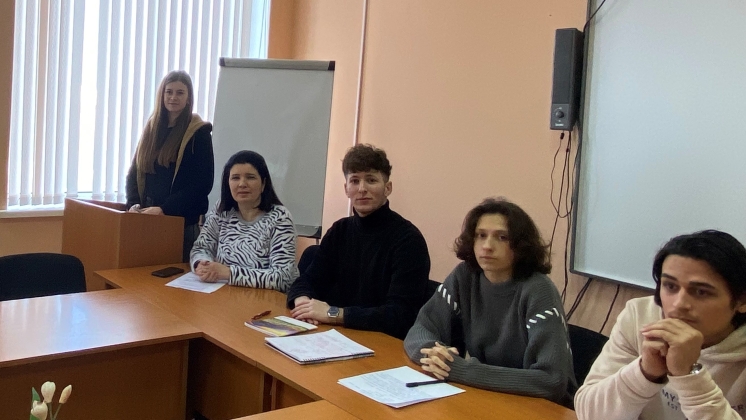 В Комратском государственном университете на юридическом факультете, кафедры «Частное право» проведен круглый стол со студентами 3 курса юридического факультета