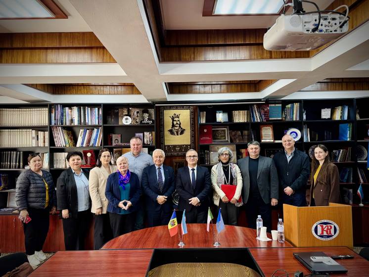 A Meeting with Professor Pasquale Daponte Was Held at CSU