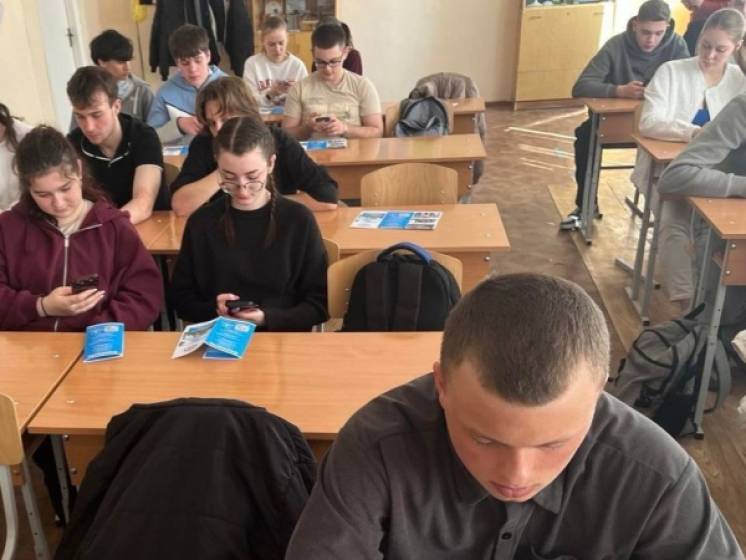 &Icirc;n cadrul campaniei &bdquo;&Icirc;nvață &icirc;n Moldova&rdquo;, pe 4 martie 2026, cadrele didactice ale USC au desfășurat o &icirc;nt&acirc;lnire de orientare profesională cu liceenii claselor absolvente din orașul Taraclia