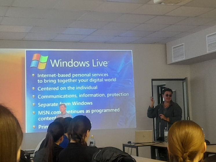 Studenții Departamentului de Limbi Străine au participat la o prelegere