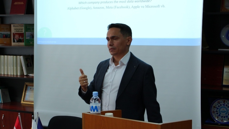 Inteligența artificială productivă și gestionarea datelor în ecosistemul Big Data al învățământului superior