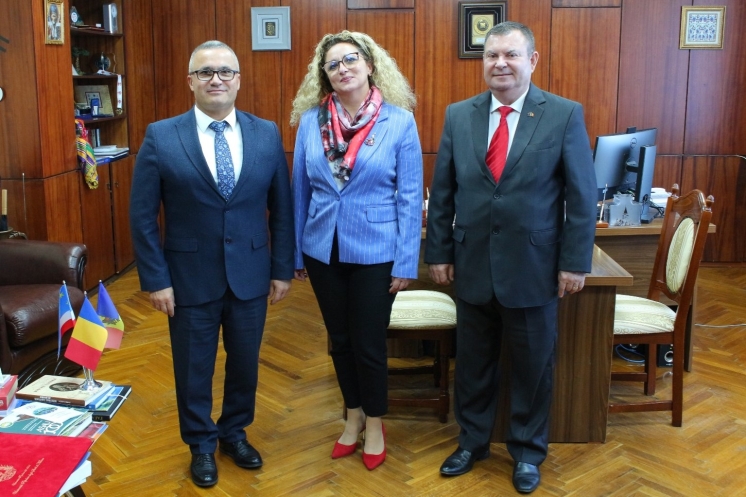 At Comrat State University, the "Comprehensive Romanian Language Training Program through Specialized Disciplines" was launched with the support of the Consulate General of Romania in Cahul (Republic of Moldova)