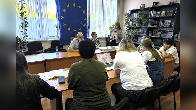 Lecție practică pentru masteranzi la Biblioteca Științifică a USC