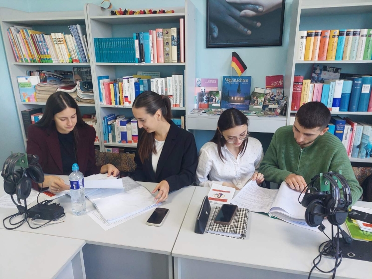 Pe drumul spre profesie: studenții de la Catedra de Limbi Străine au participat la instruirea introductivă pentru stagiul pedagogic