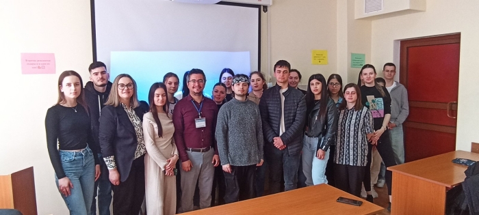 KDU Ekonomi Fak&uuml;ltesi lisans hem y&uuml;ksek lisans &ouml;ğrencileri i&ccedil;in T&uuml;rkiye Cumhuriyeti'nden gelen &ouml;ğretim &uuml;yeleri tarafından a&ccedil;ık dersler verildi.