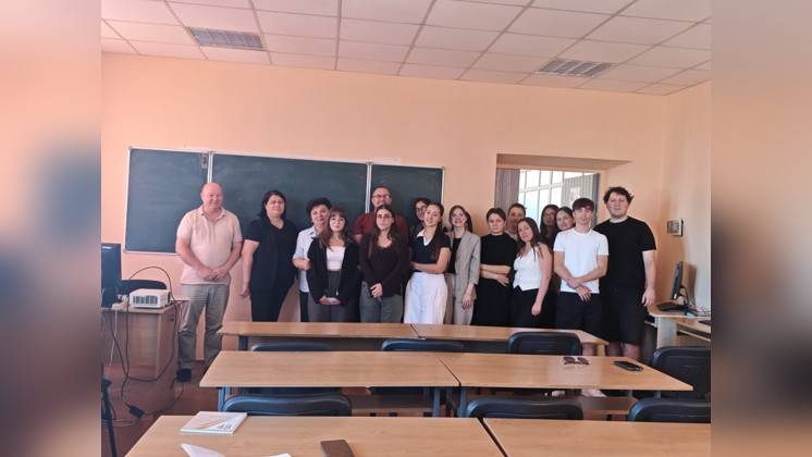Profesor de la Universitatea Aksaray a susținut cursuri despre IA la USC
