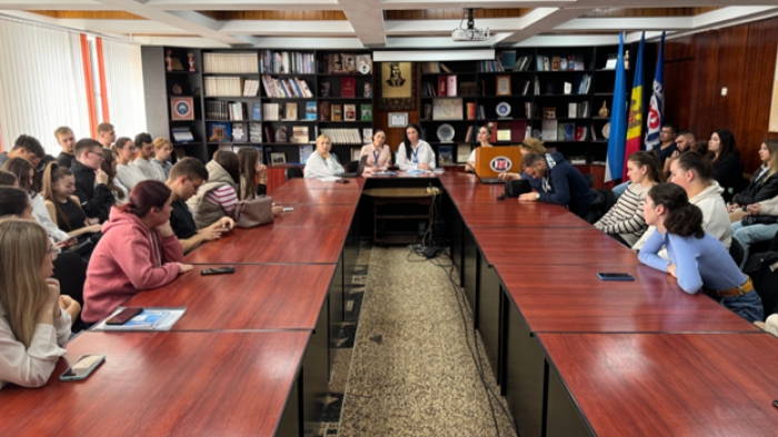 Круглый стол на тему &laquo;Современные банковские продукты и требования, предъявляемые к сотрудникам банка в Республике Молдова&raquo;