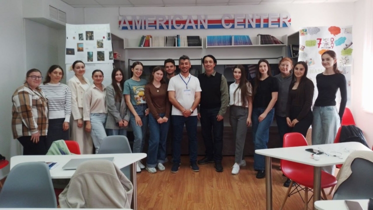 În cadrul programului Erasmus+, un profesor din Turcia a desfășurat un seminar practic de limba engleză pentru studenții Universității de Stat din Comrat.