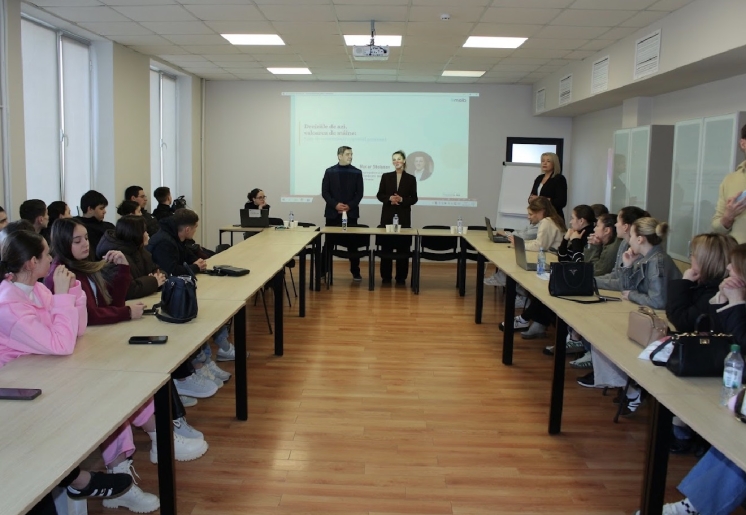 Komrat Devlet &Uuml;niversitesi Ekonomi Fak&uuml;ltesinde MAIB Başkan Yardımcısı Macar Stoianov&rsquo;un Konferansı Ger&ccedil;ekleştirildi
