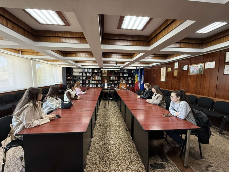 La Universitatea de Stat din Comrat a &icirc;nceput practica de absolvire a studenților Colegiului Pedagogic &bdquo;M. Ciachir&rdquo;
