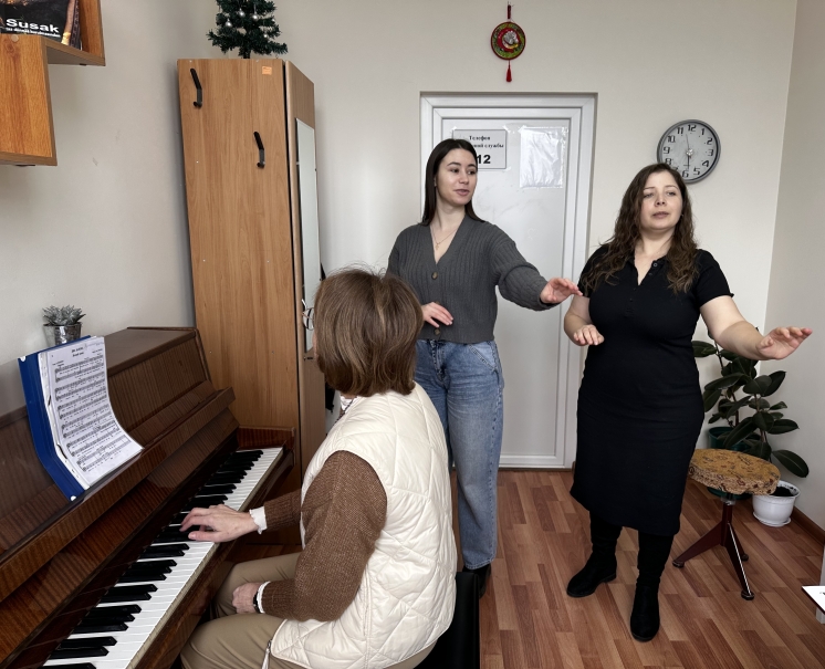На факультете Национальной культуры, на Кафедре Культуры и Искусств Комратского Государственного университета состоялся открытый урок по дисциплине «Хоровое дирижирование»