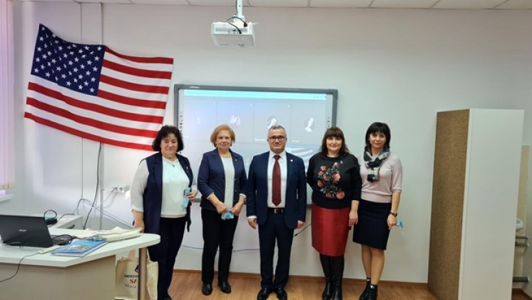 WRITING AND YOUTH TECH ON-SITE TRAININGS IN COMRAT STATE UNIVERSITY