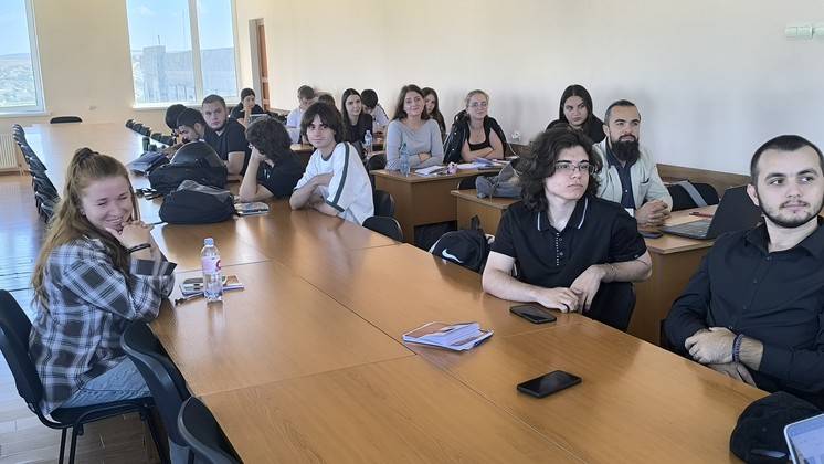 La USC a avut loc prelegerea-dialog &bdquo;Uniunea Europeană &mdash; ce vrei să știi?&ldquo;