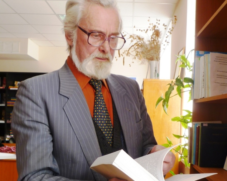 Congratulations to Nicolai Poliuhov on his anniversary!